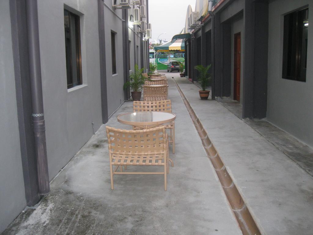 Baron Water Front Motel Kuah Phòng bức ảnh