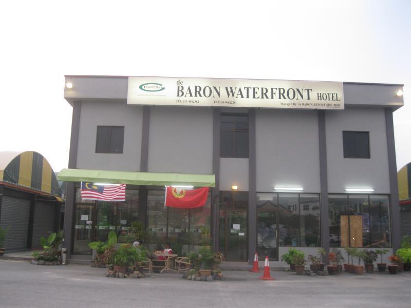 Baron Water Front Motel Kuah Ngoại thất bức ảnh